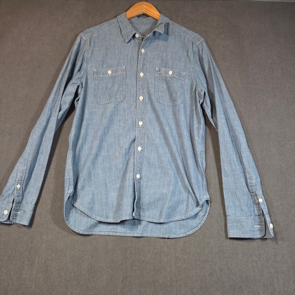 Gap 1969 Chambray Shirt Mens Medium Blue Long Sleeve Cotton Button Down 516341